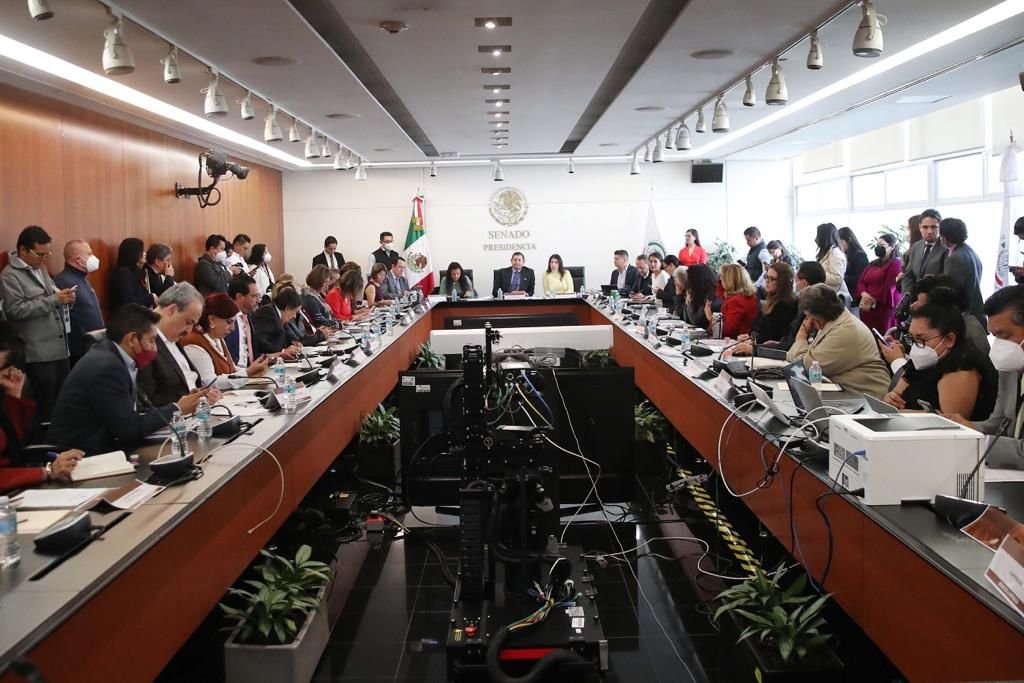 Mesa Directiva y presidentes de comisiones perfilan ruta para desahogar pendientes legislativos