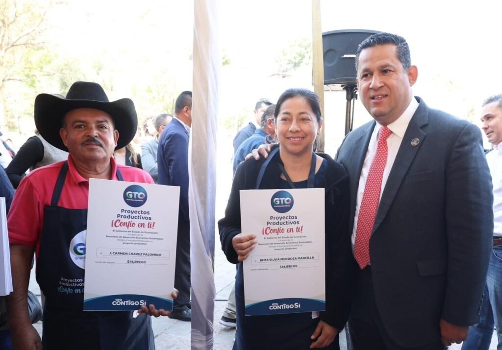 Entrega Gobernador equipamiento a emprendedores guanajuatenses