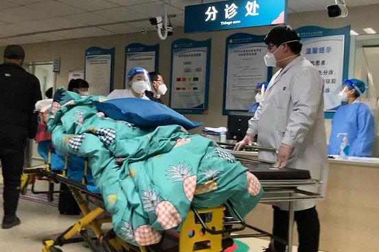OMS, "muy preocupada" por la nueva ola de contagios de Covid-19 en China
