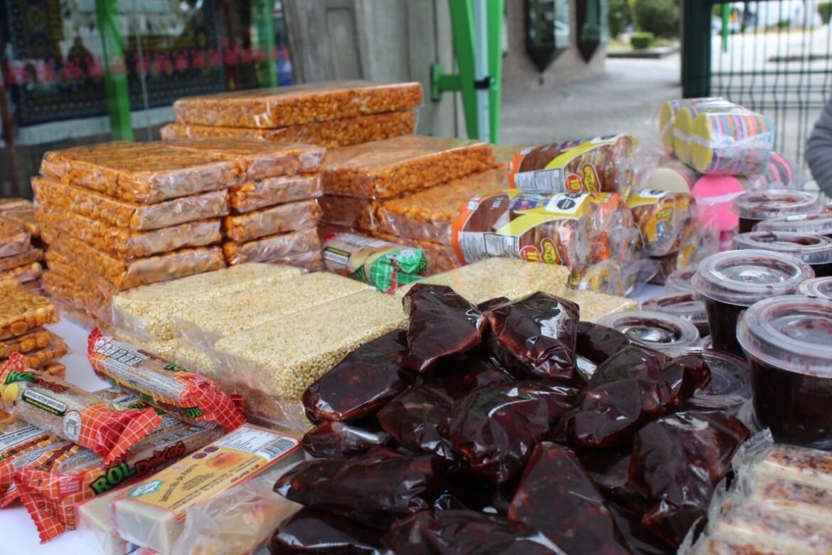 Deleitan oaladar de las y los mexiquenses a través de los dulces tradicionales
