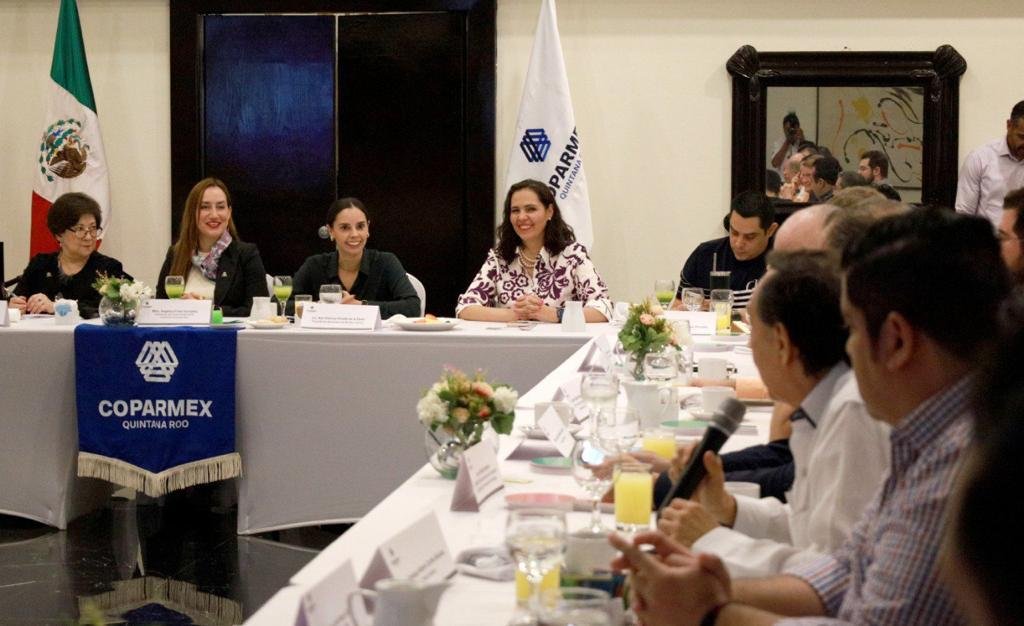 Reafirma Ana Patricia Peralta diálogo y apertura con cámaras empresariales de Cancún