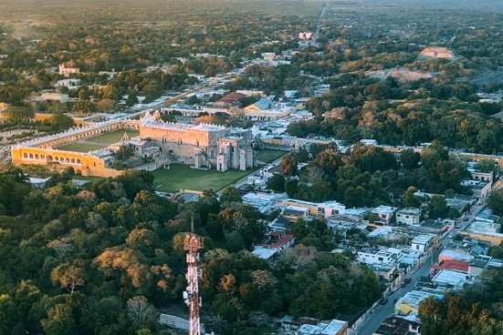 AMLO supervisa obras del Tren Maya