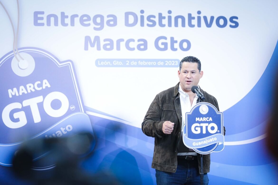 Entregan 143 distintivos Marca GTO a empresas guanajuatenses