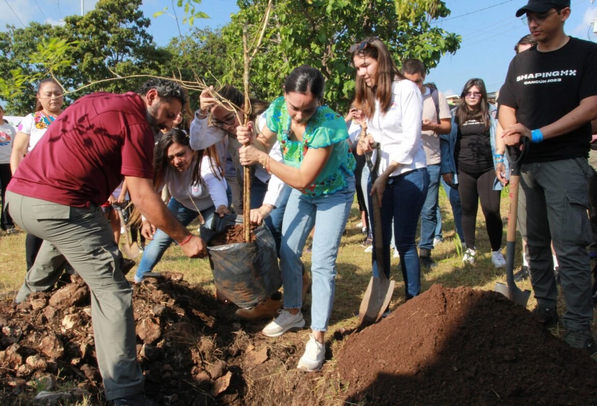 Ana Patricia Peralta y jóvenes trabajan por la preservación del medio ambiente