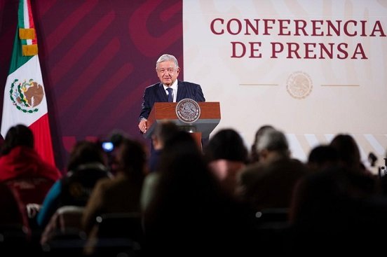 No menospreciar la fuerza de los conservadores, advierte AMLO