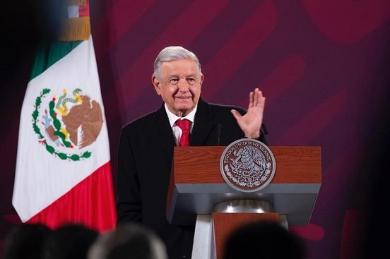 Diálogo con la oposición, aunque no seamos iguales: AMLO