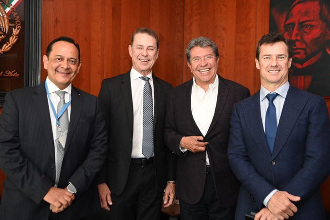 Evalúan Ricardo Monreal y CANACERO acciones para defender a la industria del acero