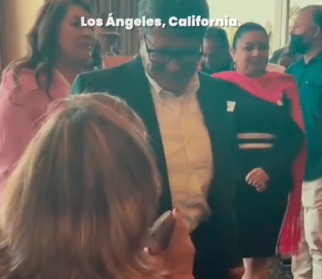 Con respaldo de connacionales, Monreal integra comités de Reconciliación por México en Los Ángeles, California