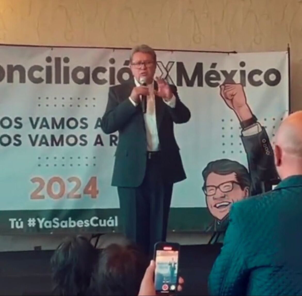 Con respaldo de connacionales, Monreal integra comités de Reconciliación por México en Los Ángeles, California