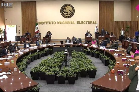 Cese de Edmundo Jacobo viola autonomía del INE y es abuso de poder: consejeros