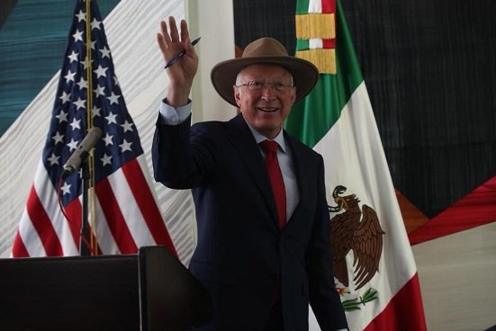 Se respetará soberanía de México, iniciativa de republicanos no pasará: Ken Salazar