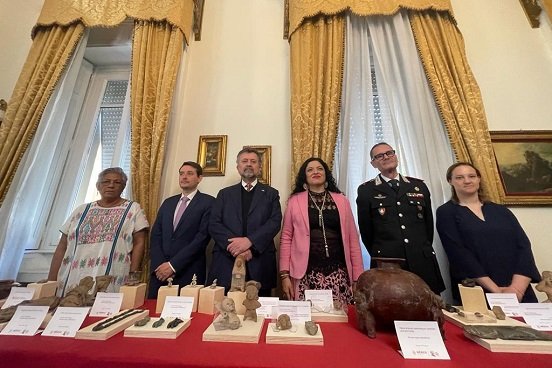 Son repatriadas 43 piezas arqueológicas de México desde Italia