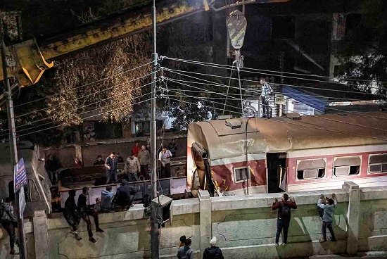 Descarrila tren en Egipto; reportan dos muertos y 16 heridos