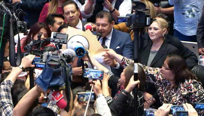 Armenta abre sesión ordinaria en Senado y declara receso