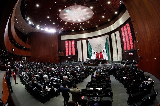 Diputados de Morena dan revés al presidente con Ley Minera