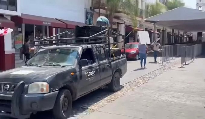 Violan Delfina Gómez y municipio de Ixtapan la Ley Electoral; usan para mitin vehículos oficiales