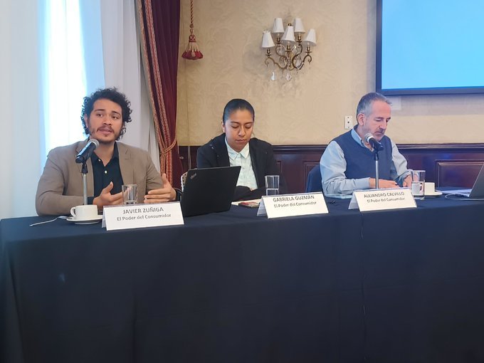 Denuncian amparos de la industria refresquera y chatarra para continuar con publicidad vs la infancia