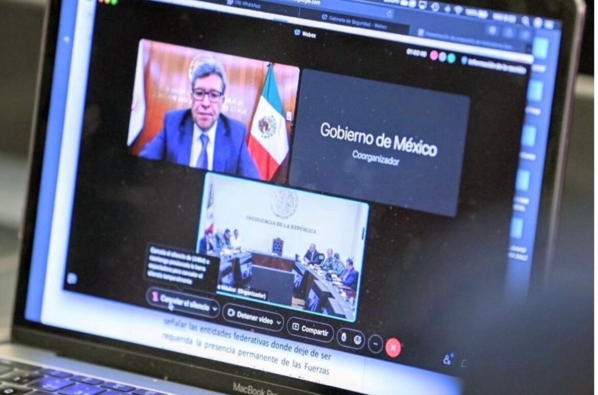 Revisa Monreal con gabinete de seguridad, procedimiento para recibir informe semestral y comparecencias