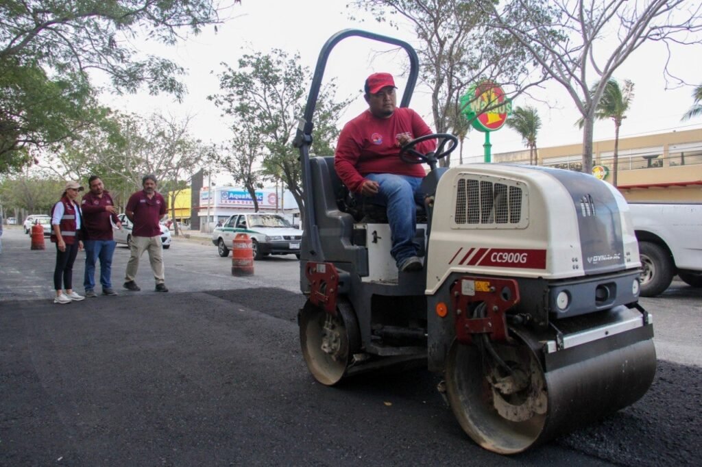 Atiende gobierno de Ana Patricia Peralta calles y avenidas de Cancún