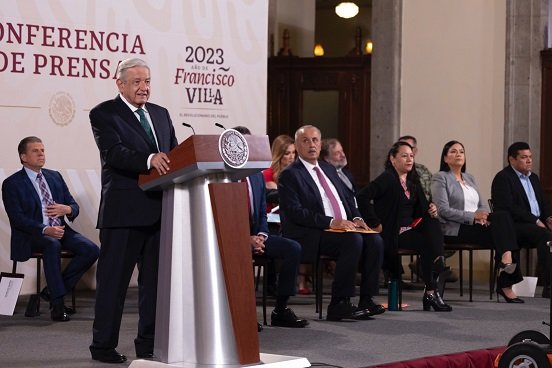 "No es nada personal", dice AMLO sobre expropiación