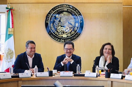 Mier afirma que diputados e INE construirán nuevos lazos de colaboración