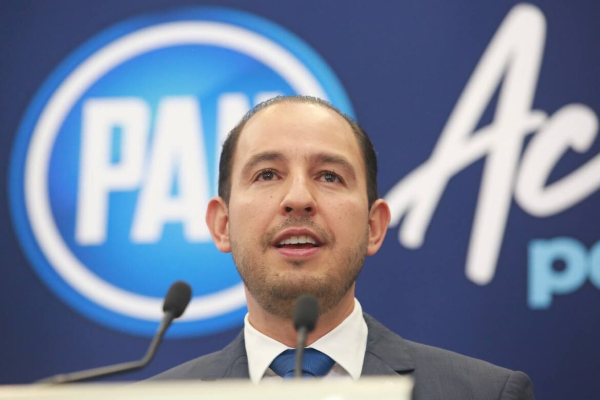 Sin el apoyo de la sociedad será difícil sacar a Morena de Palacio Nacional