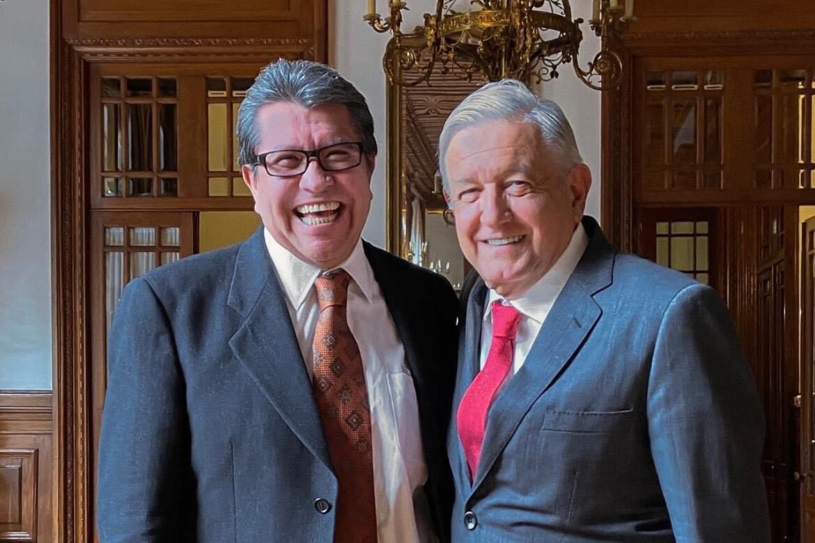 Visita Monreal Palacio Nacional; se mantendrá en Morena “hasta la muerte”