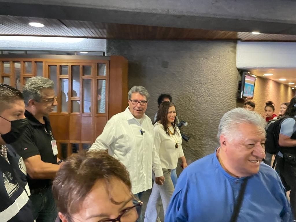 Monreal será cuidadoso con medidas cautelares