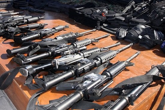 Sin ubicar, 2 de cada tres compradores de armas que llegan de EU