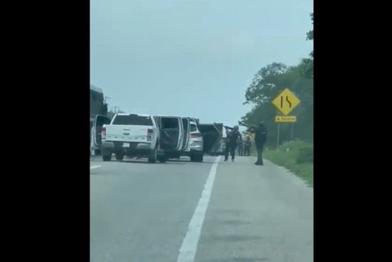 Comando armado secuestra a 23 trabajadores de la Secretaría de Seguridad de Chiapas