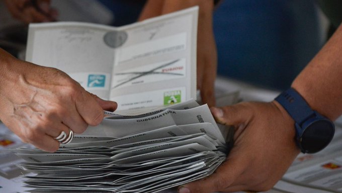 Entregar la plaza - Opinión