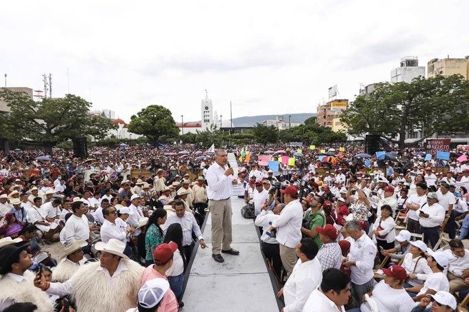 Inicia consulta interna en Morena con riesgo de ruptura
