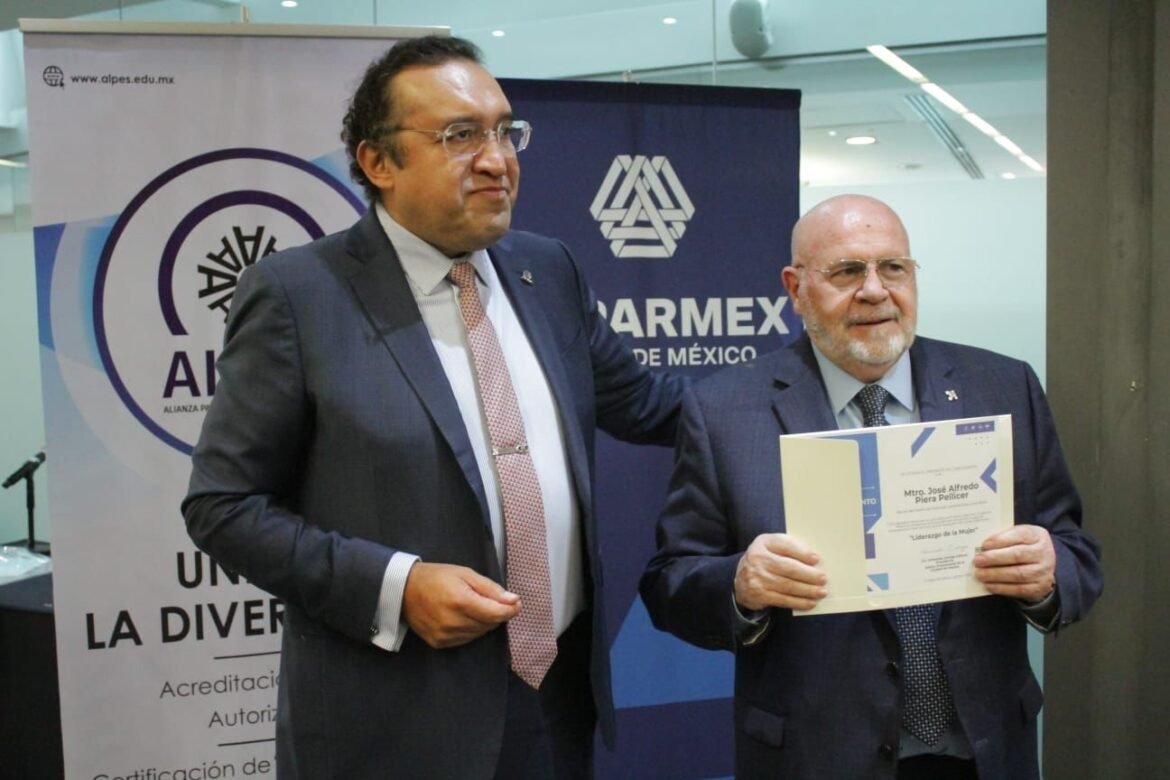 Capacitación para lograr la libertad financiera, única ruta para demostrar que biología no es destino, afirman mujeres líderes