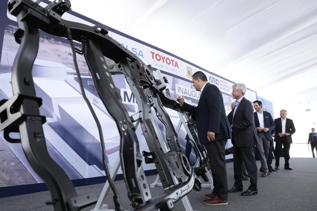 Inauguran empresa Metalsa en Guanajuato