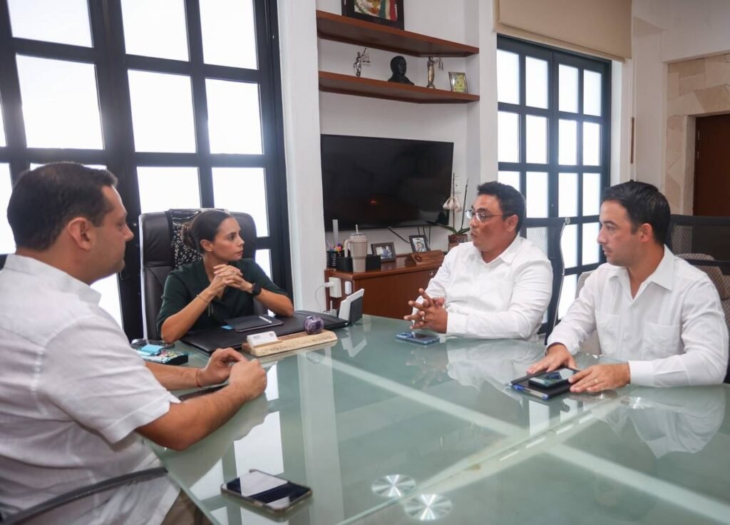 En Cancún, diálogo con CFE para mejores servicios a las familias