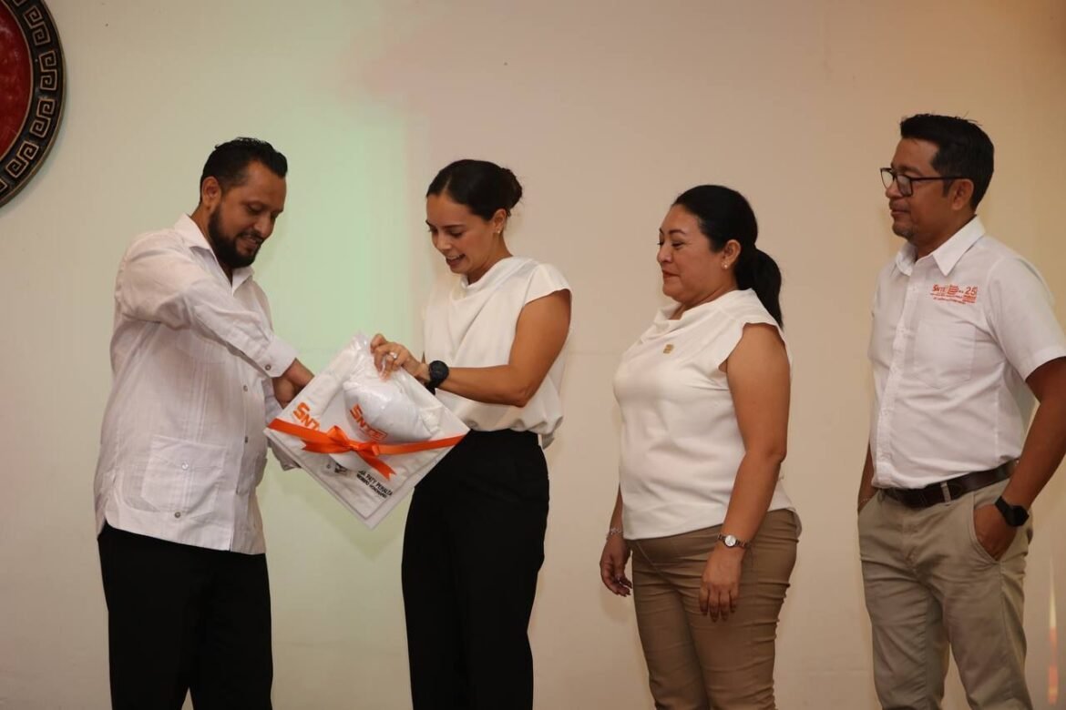 Respalda Ana Patricia Peralta a profesionales de la educación