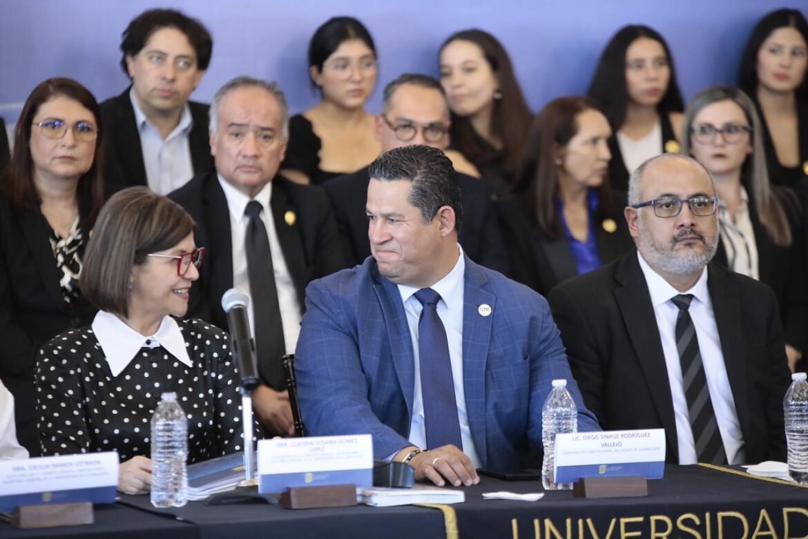Asiste Gobernador a toma Protesta de la Nueva Rectora de la Universidad de Guanajuato