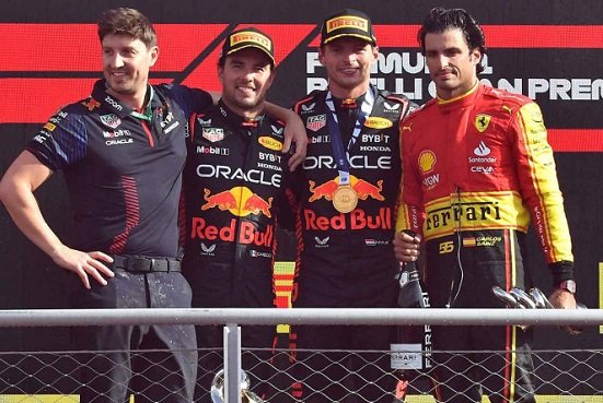 Max Verstappen y "Checo" Pérez doman a Ferrari en GP de Italia