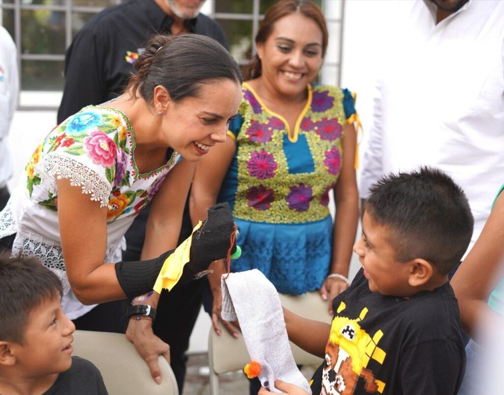 Acerca Ana Patricia Peralta arte y cultura a todo Cancún