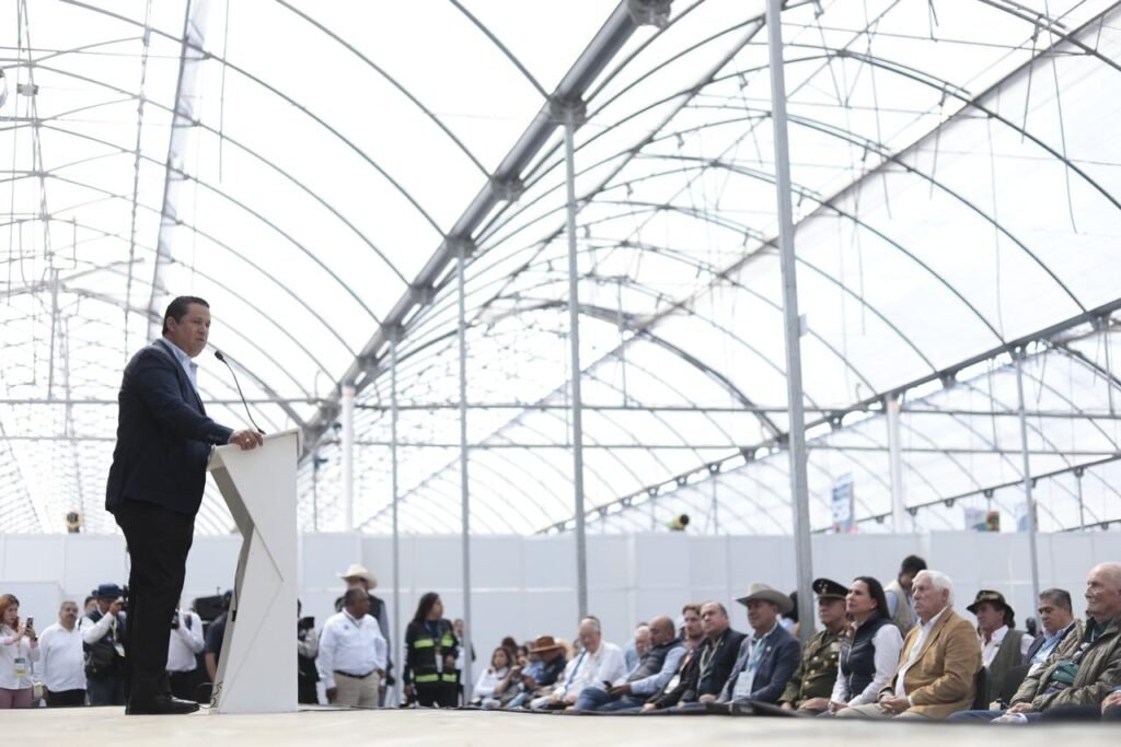 Inaugura Diego Sinhue Expo Agroalimentaria en Irapuato