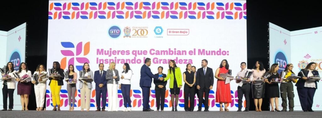 Reconocen la Grandeza de las Mujeres de Guanajuato