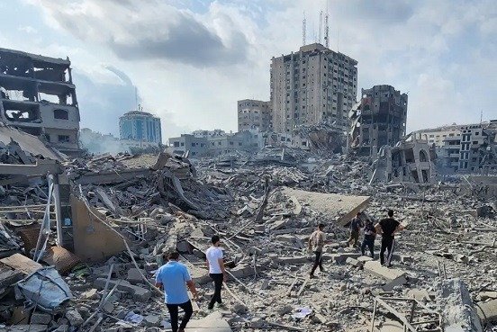 Israel hará pausas militares de cuatro horas en Gaza, pero no un cese al fuego