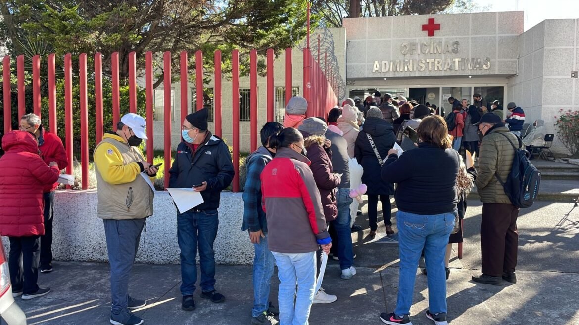 Inicia vacunación vs Covid-19 en Cruz Roja de CDMX y Edomex