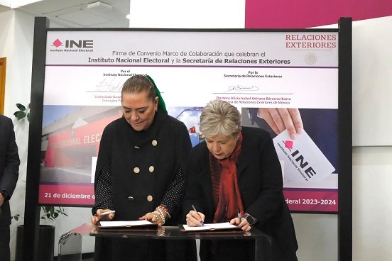Firman INE y SRE acuerdo para instalar centros de votación en 23 consulados