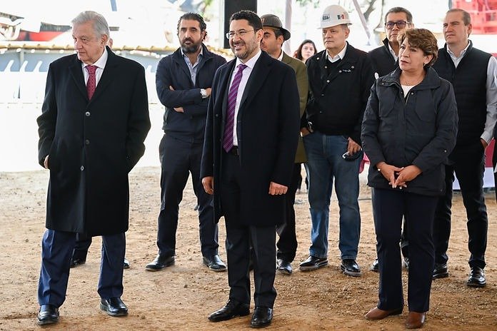 López Obrador y la Gobernadora Delfina Gómez Álvarez supervisan las obras del Tren “El Insurgente”