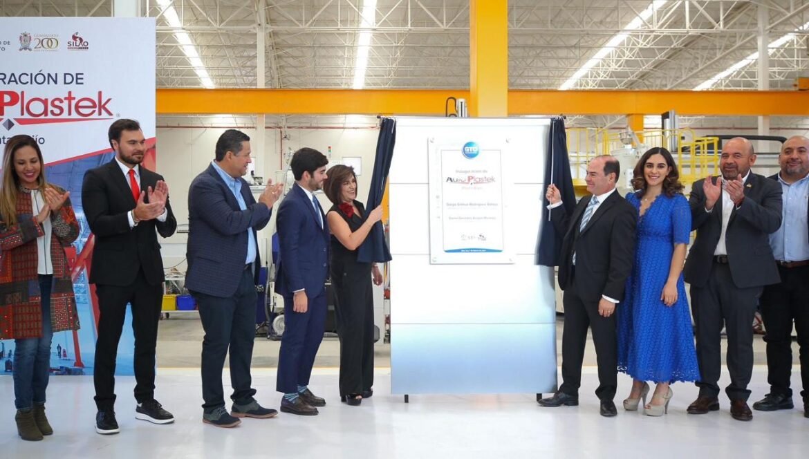 Inaugura Gobernador empresa mexicana fabricante de componentes automotrices
