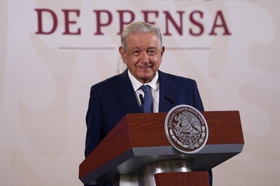"Y lo volvería a hacer": AMLO