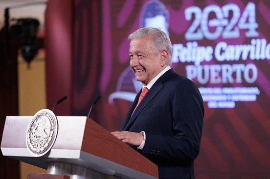 Está "raro" el descarrilamiento del Tren Maya: AMLO