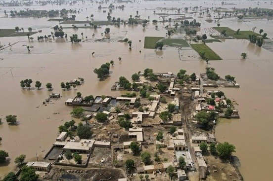 Lluvias torrenciales en Pakistán dejan más de 30 muertos