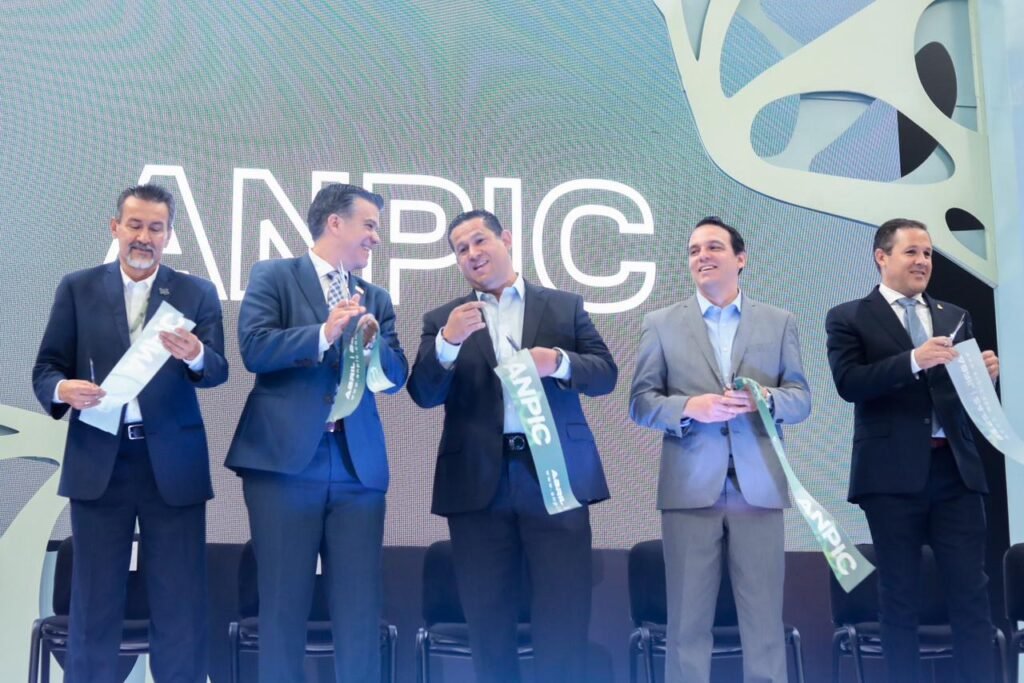 Inauguran edición número 63 de ANPIC en Poliforum León